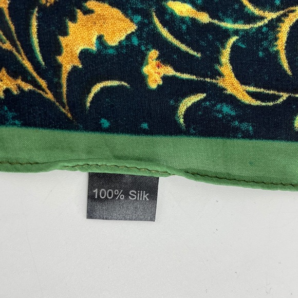Large Square 100% Silk Scarf Birds Animals Floral Botanical Print Green - Picture 3 of 4